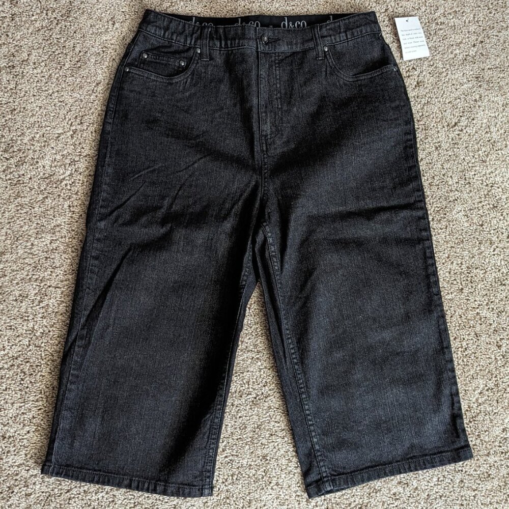 d & co. Cotton Stretch Tummy Panel Slimming Black Short Capri Jeans Sz 12 NWOT